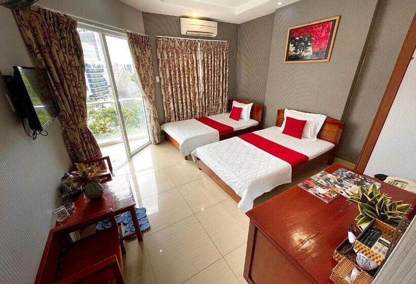 Fotos del hotel Reddoorz Plus Near Hoang Van Thu Park:  24