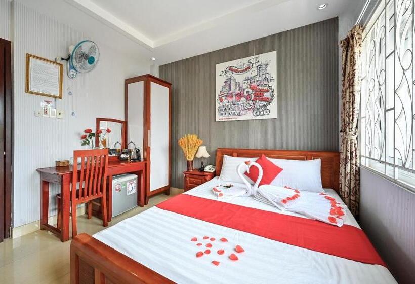 Fotos del hotel Reddoorz Plus Near Hoang Van Thu Park:  11