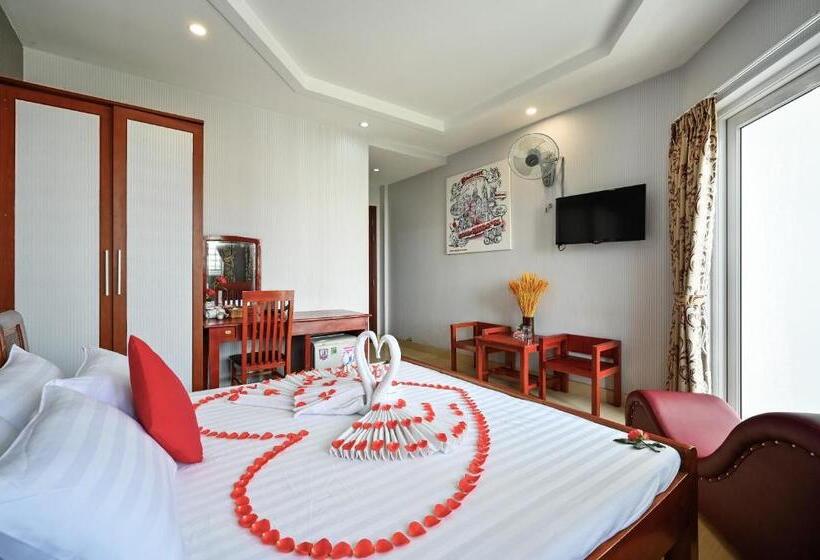 Fotos del hotel Reddoorz Plus Near Hoang Van Thu Park:  16