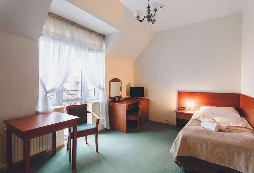 Fotos del hotel Bursztyn:  6