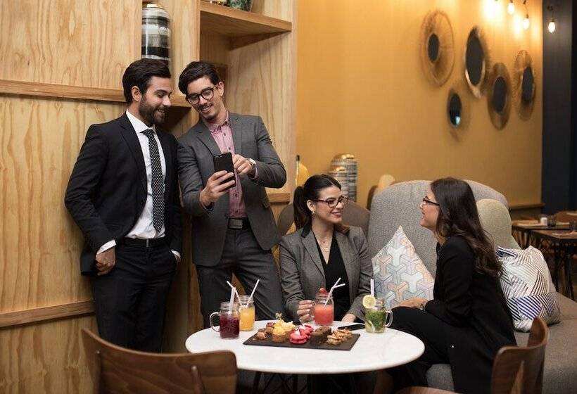 Fotos del hotel Ibis Casablanca Abdelmoumen:  24