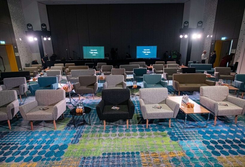 Fotos del hotel Radisson Red Dubai Silicon Oasis:  15