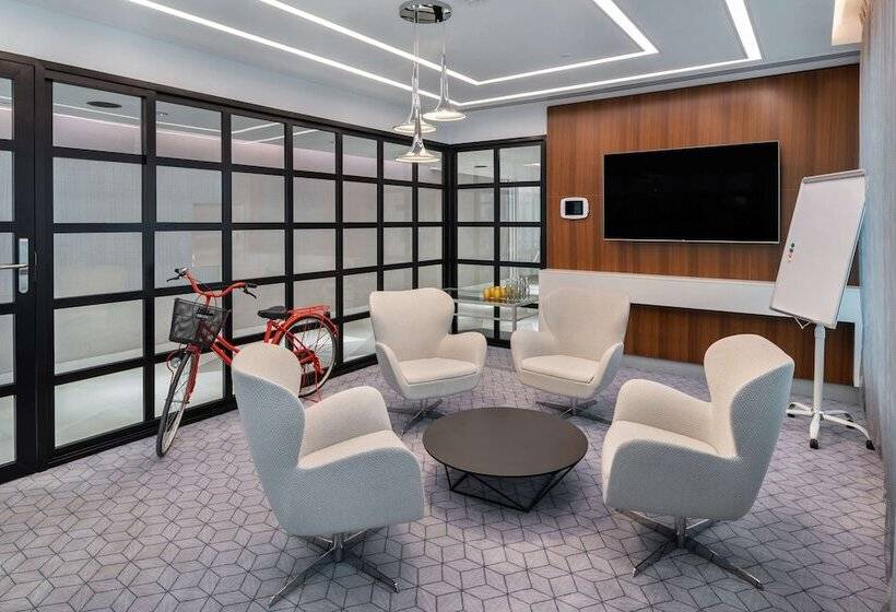 Fotos del hotel Radisson Red Dubai Silicon Oasis:  6