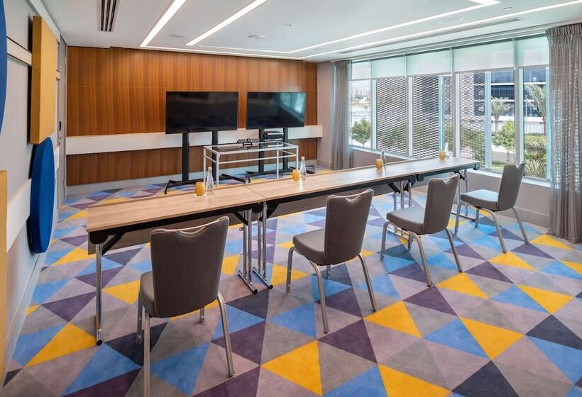 Fotos del hotel Radisson Red Dubai Silicon Oasis:  21