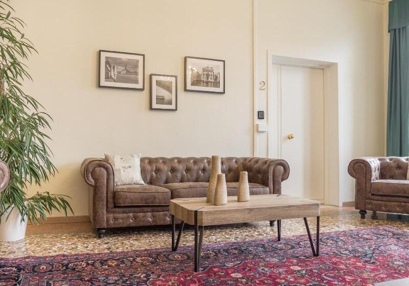 Fotos del hotel Grand Canal Suites:  12