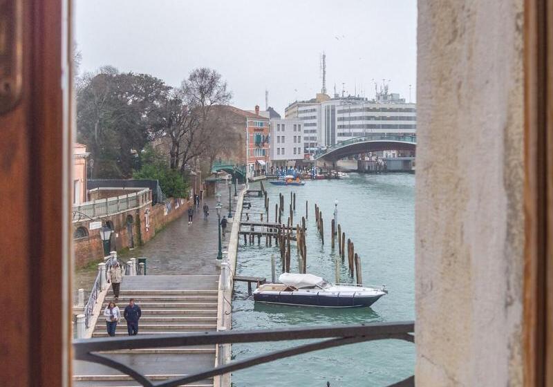 Fotos del hotel Grand Canal Suites:  20