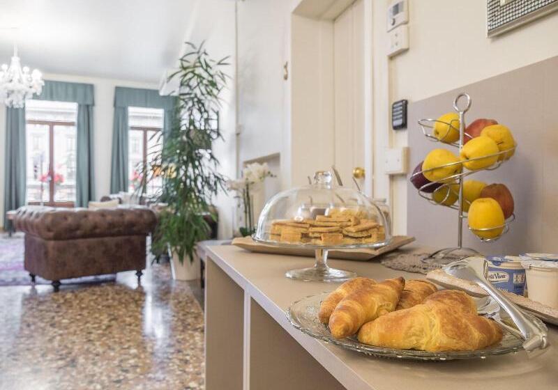 Fotos del hotel Grand Canal Suites:  23