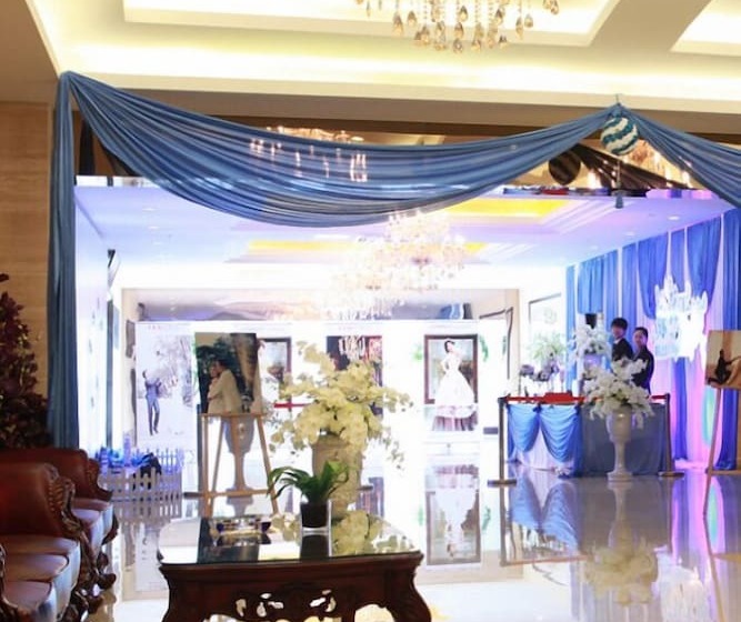 Fotos del hotel Zhenbao Holiday  Nanjing Yuhua:  9