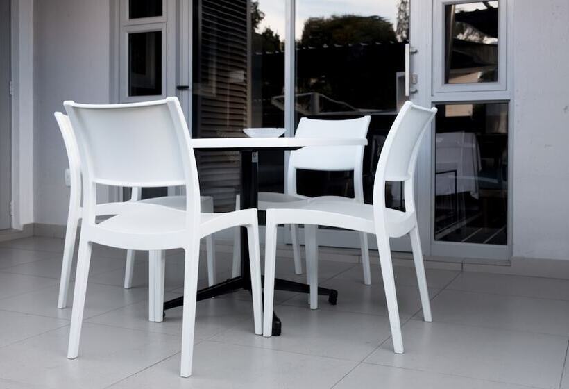 Fotos del hotel Insignia Luxury Apartments:  4