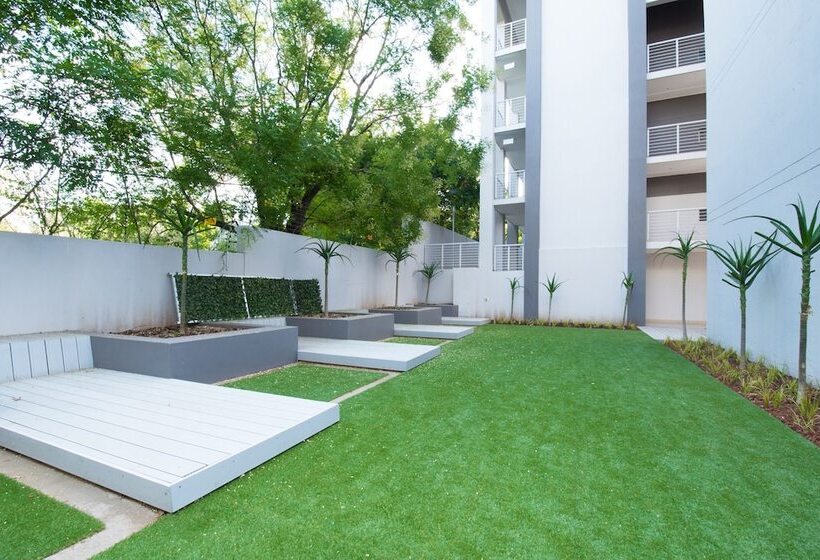 Fotos del hotel Insignia Luxury Apartments:  5