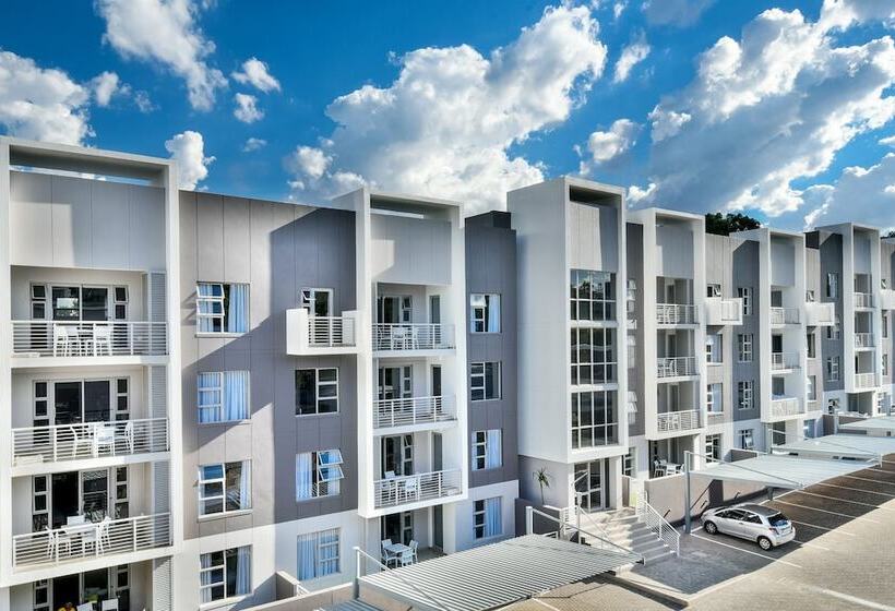 Fotos del hotel Insignia Luxury Apartments:  10