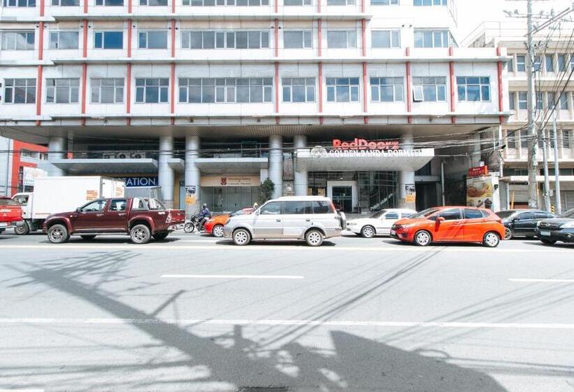 Fotos del hotel Reddoorz Plus @ E Rodriguez Corner Banawe:  8