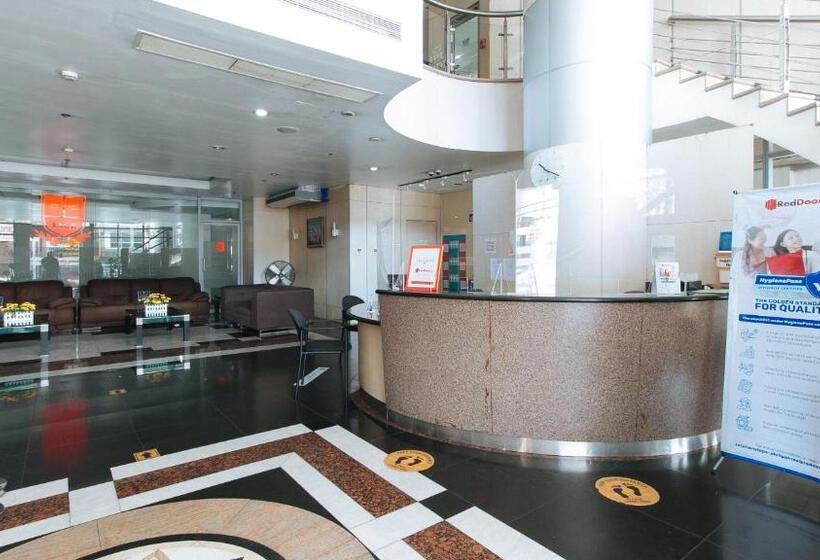 Fotos del hotel Reddoorz Plus @ E Rodriguez Corner Banawe:  21