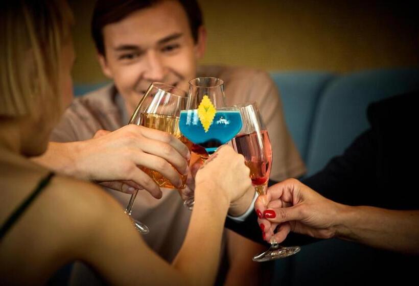 Fotos del hotel Holiday Inn Express  Warsaw  The Hub, An Ihg:  12