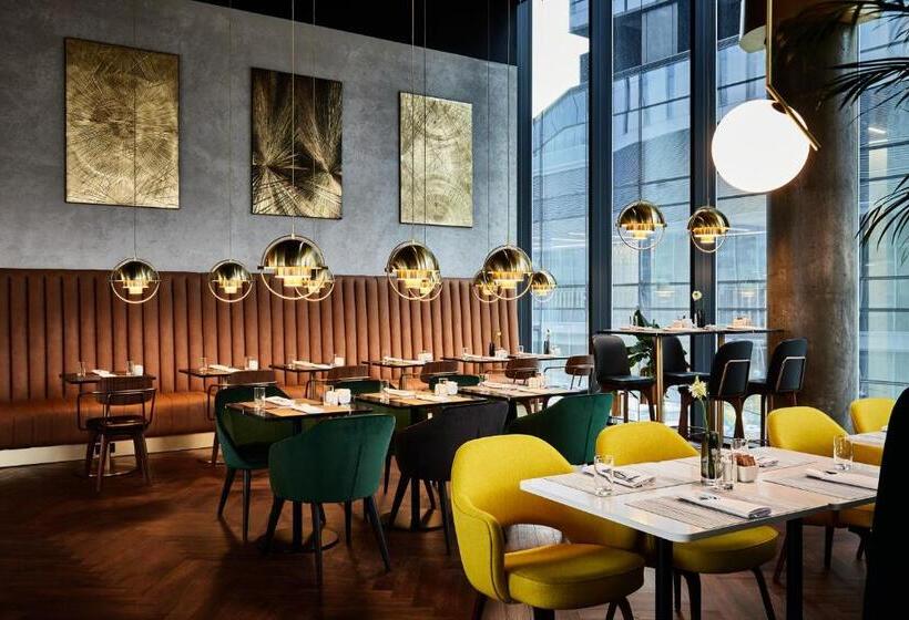 Fotos del hotel Holiday Inn Express  Warsaw  The Hub, An Ihg:  15