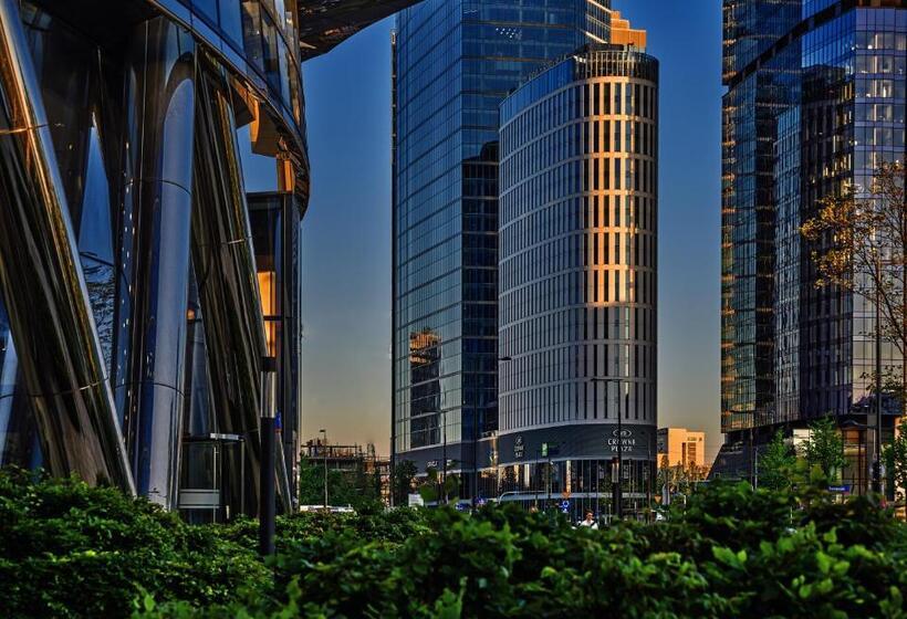 Holiday Inn Express  Warsaw  The Hub, An Ihg