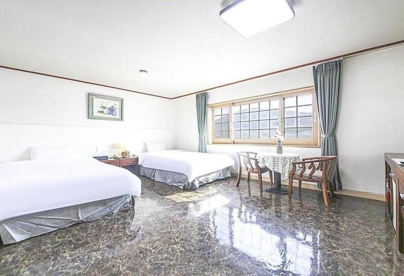 Fotos del hotel Jeju Golf:  6