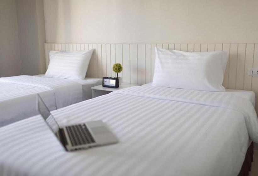 Fotos del hotel The Royal P Phuket  Sha Plus:  4