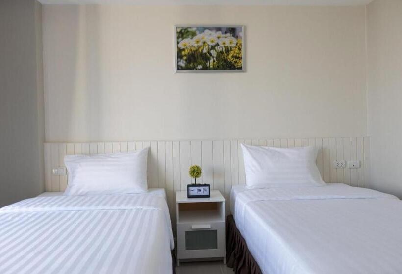 Fotos del hotel The Royal P Phuket  Sha Plus:  5