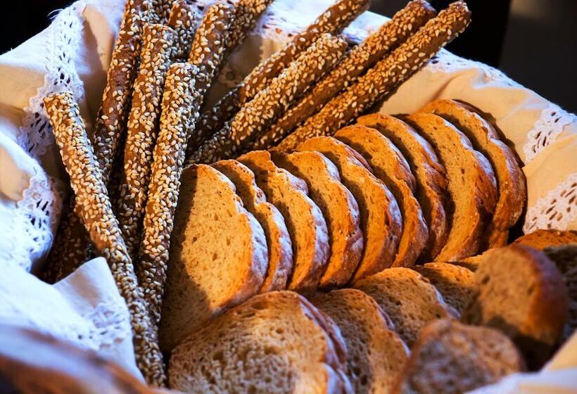 Fotos del hotel Boutique Hotel 1821 En Dolianis:  8