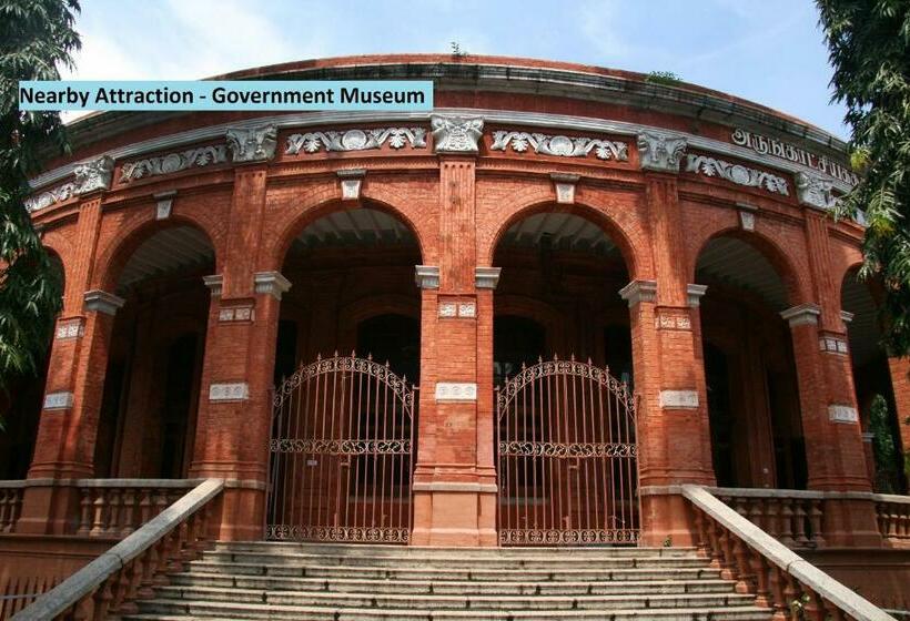 Fotos del hotel Vaccinated Staff Collection O 79149 Grace Residency Rk Salai:  19