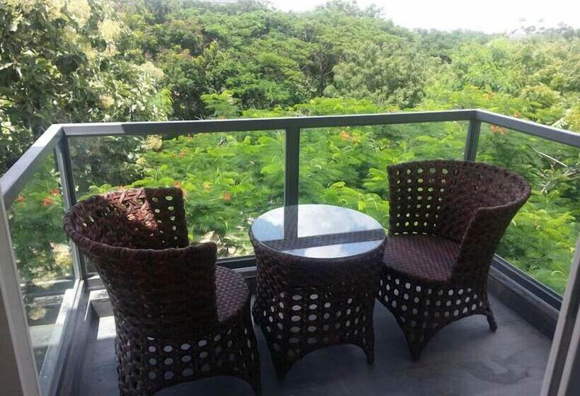 Fotos del hotel Celebrity Resort:  11