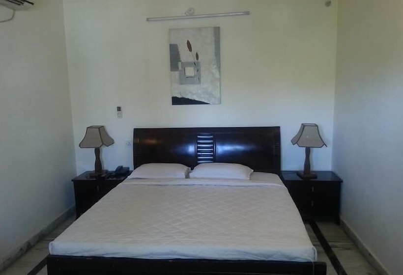 Fotos del hotel Celebrity Resort:  6