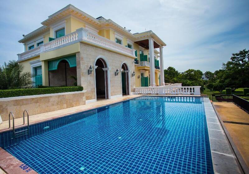 Chateau De Khaoyai  & Resort