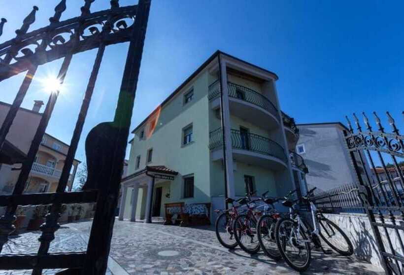 Fotos del hotel Villa Mara:  14