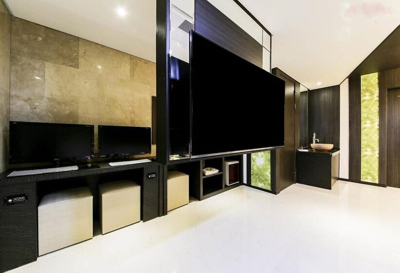 Fotos del hotel Elga:  14