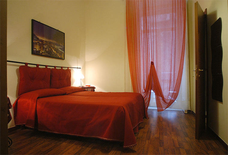 Fotos del hotel Napolibed:  5