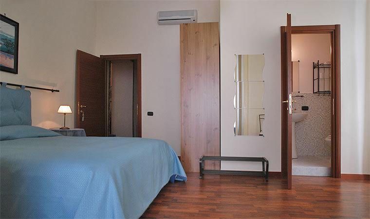 Fotos del hotel Napolibed:  7