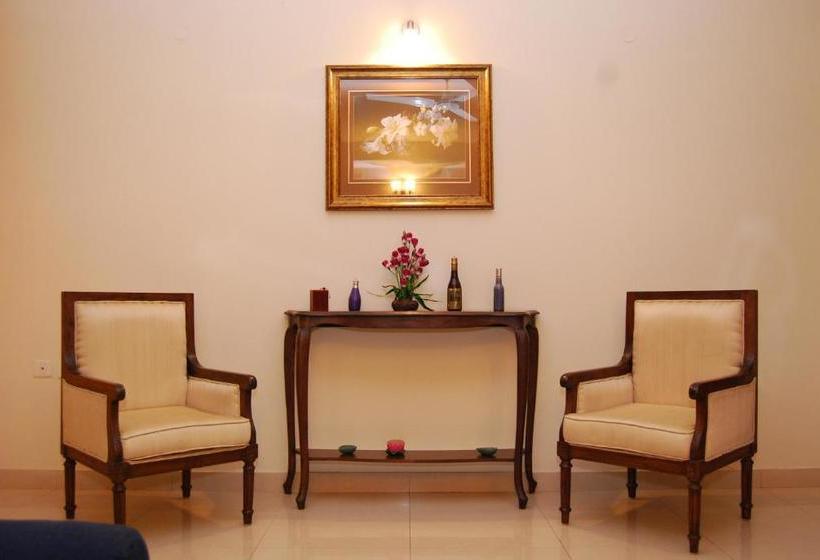 Fotos del hotel Sterling Suites Residency Road:  3