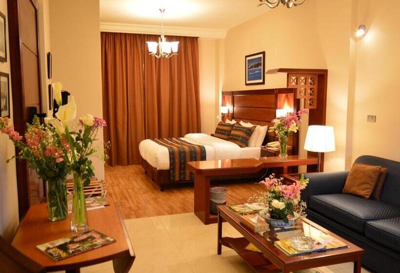 Fotos del hotel Comfort Hotel Suites:  19