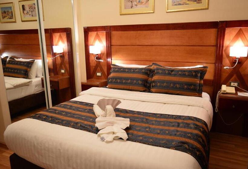 Fotos del hotel Comfort Hotel Suites:  17