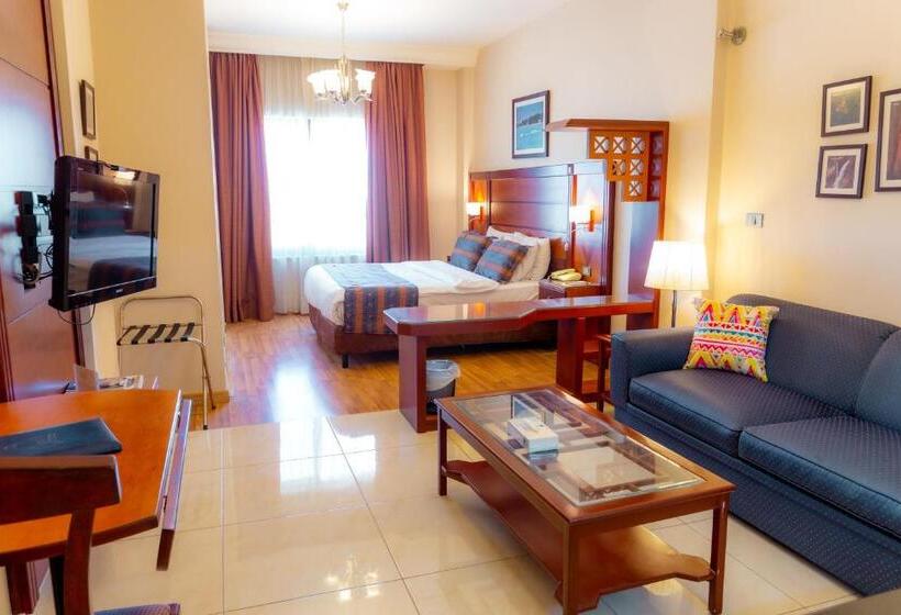 Fotos del hotel Comfort Hotel Suites:  18