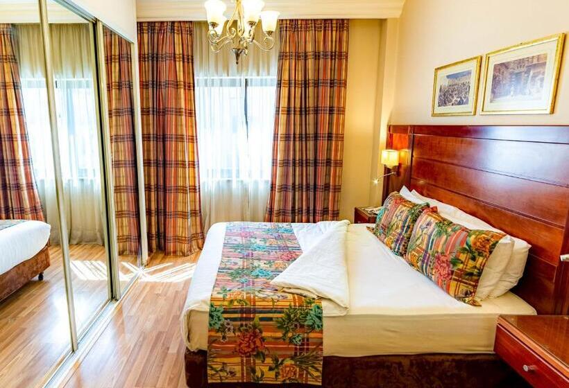 Fotos del hotel Comfort Hotel Suites:  12