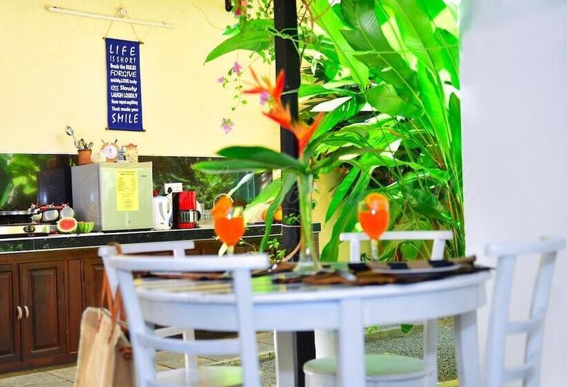 Fotos del hotel Grand Conch Villa:  2