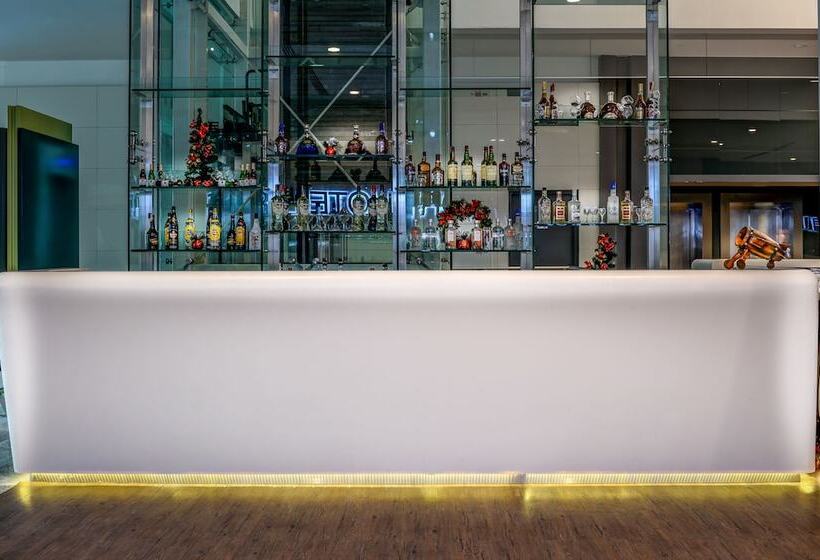 Fotos del hotel Tav Airport Hotel Izmir:  5