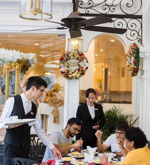 Fotos del hotel New Era  & Villa:  4