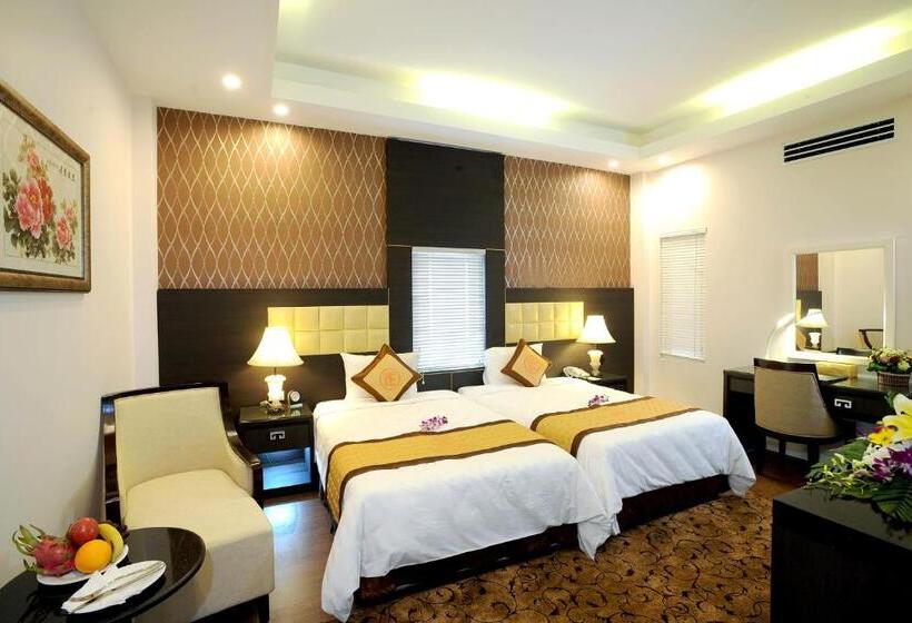 Fotos del hotel New Era  & Villa:  11