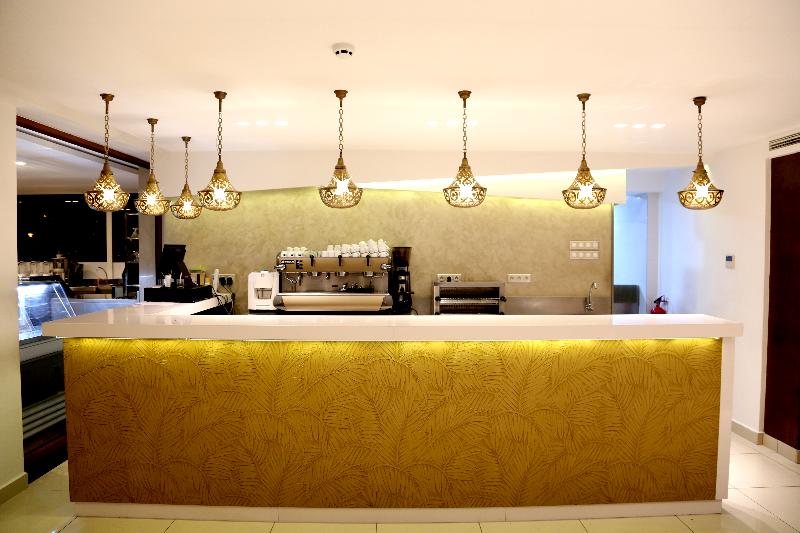 Fotos del hotel A44:  6