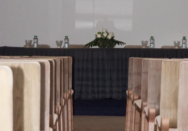 Fotos del hotel A44:  10