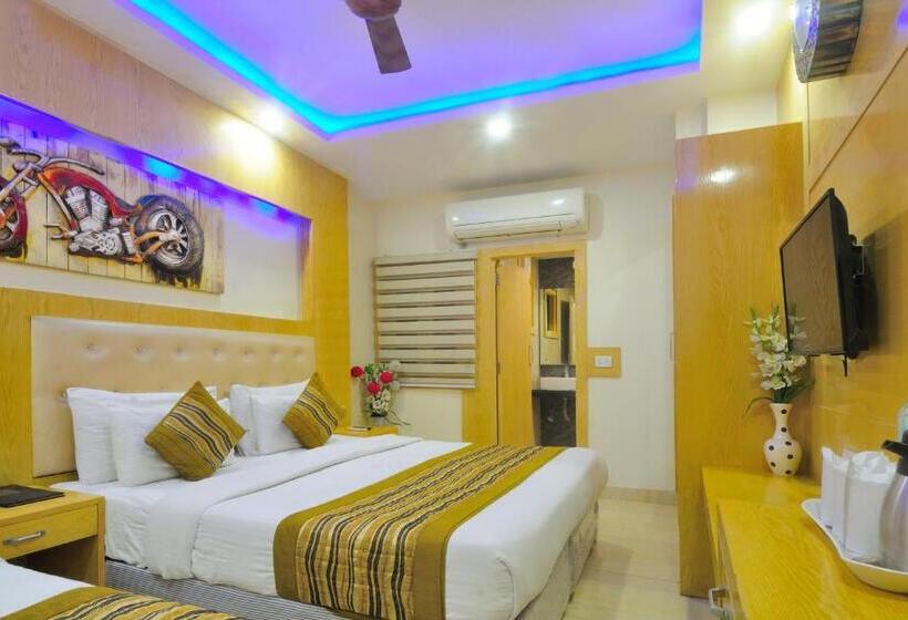 Fotos del hotel Prince Palace Deluxe By Check In Room:  5