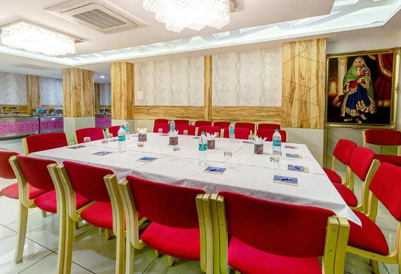 Fotos del hotel Treebo Trend Daksh Residency:  6