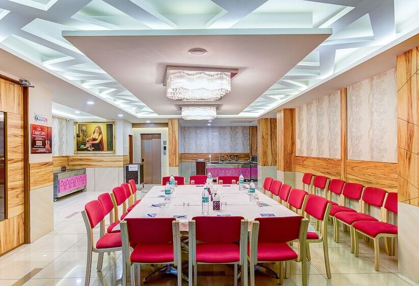 Fotos del hotel Treebo Trend Daksh Residency:  23