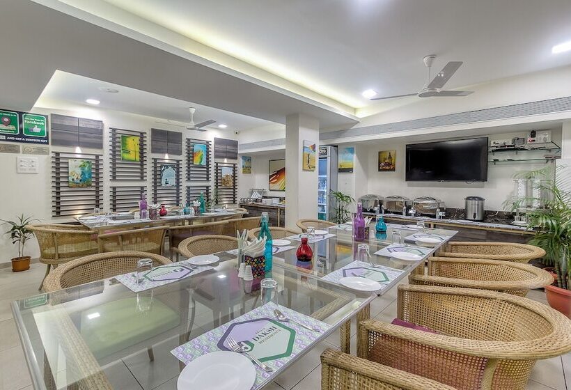 Fotos del hotel Treebo Trend Daksh Residency:  5