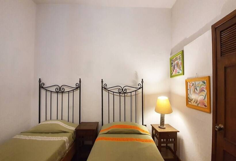 Al Son De Los Santos