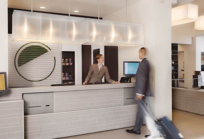 Fotos del hotel Element Calgary Airport:  5