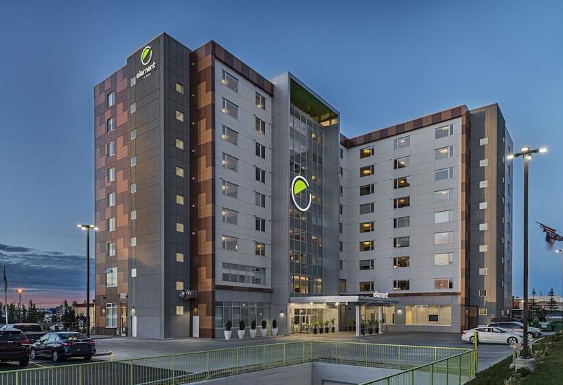 Element Calgary Airport